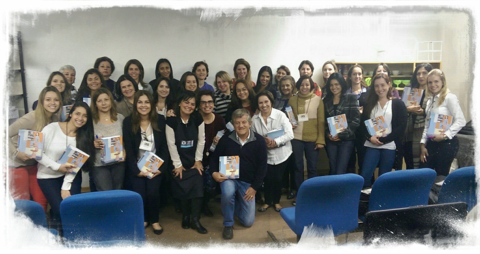 Turma comemorativa de número 300, no auditório da sede da OZ! em 2018.